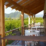La Perla Hotel